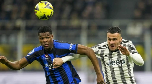 Serie A, derby d'Italia alla Juve: Kostic piega l'Inter a San Siro
