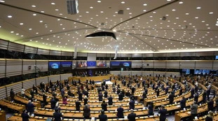 Qatargate, l'inchiesta si allarga: "Viene giù tutto", chi trema ora