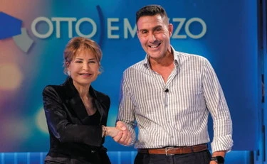 https://media.liberoquotidiano.it/2RNcNNLhGZSeazoR-Hq4DHDUe8GhASeaqtVVjKeHG0w/width:800/quality:90/aW1hZ2VzLzIwMjYvMDYvMTEvMDk0NTA3NzkzLTEyMzhjYTc5LTBiOTctNDcxYS1hN2ZhLTRkMWU3ZDc4OTAyMC5qcGc.webp