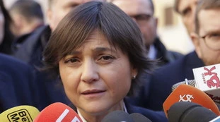 Serracchiani, l'ultimo attacco al veleno: "I ministri si dimettono per meno"