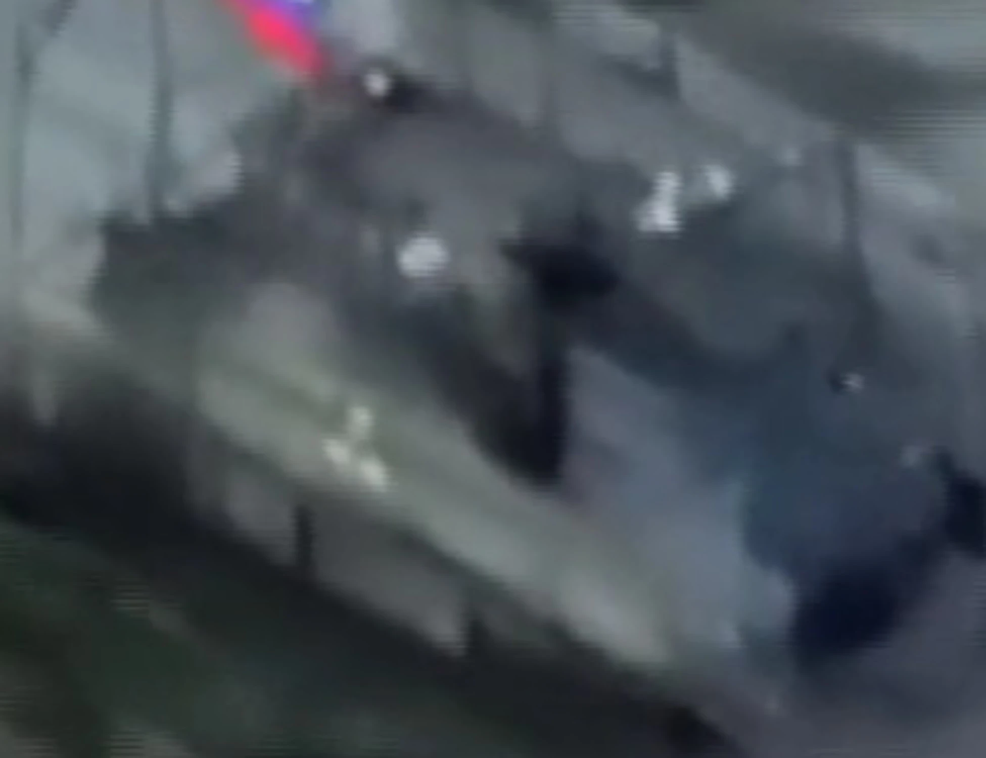 Ucraina, la denuncia: "Carri armati di Mosca con bandiere Usa e Russia"