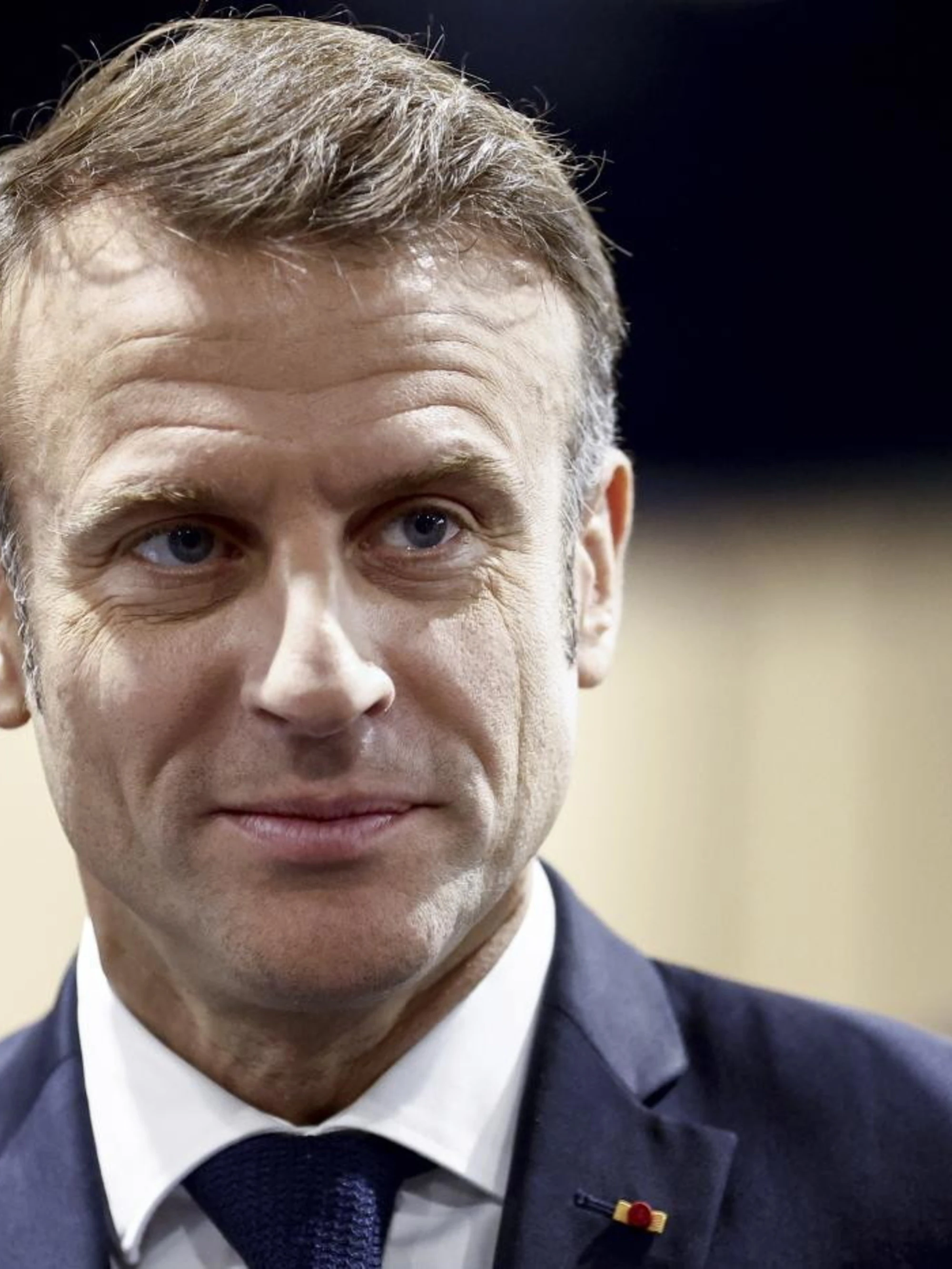 Emmanuel Macron? Dopo aver fallito in Vaticano tenta la strada della massoneria