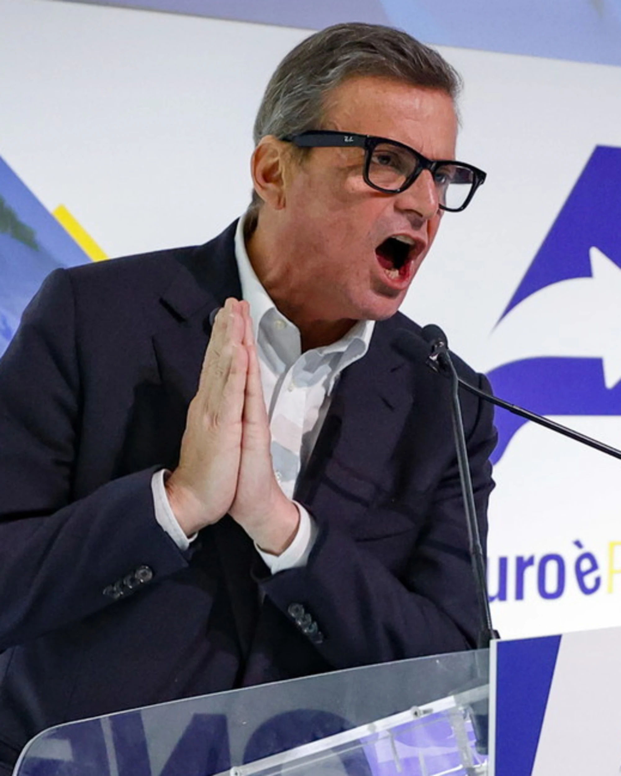 Carlo Calenda: "Gentiloni premier domattina", chi lo zittisce