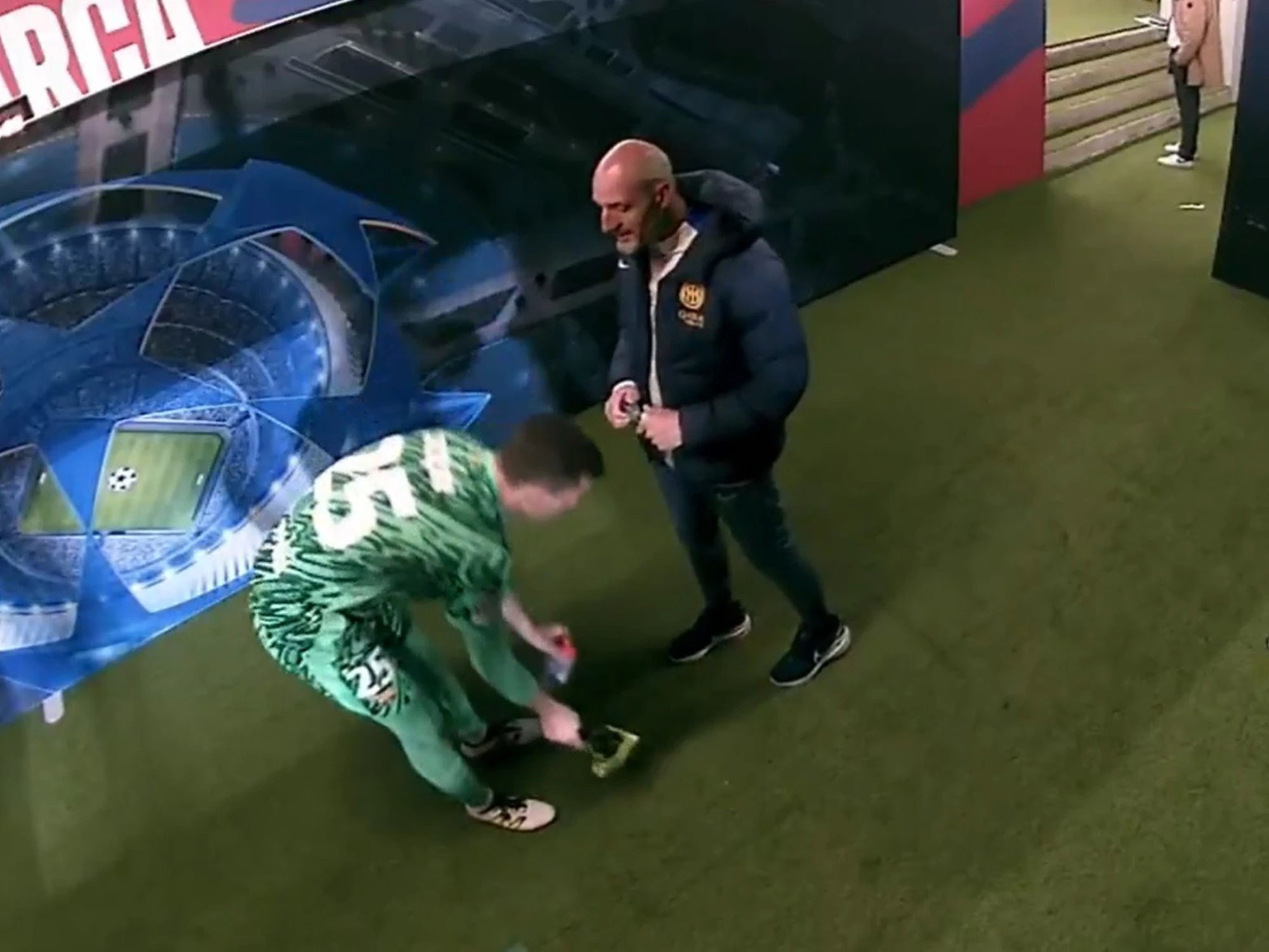 Barcellona-Inter, Szczesny e il tattico di Inzaghi beccati così: il video è un caso