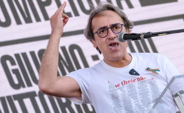 Referendum, figuraccia di Angelo Bonelli: "Un abuso", travolto dalle smentite