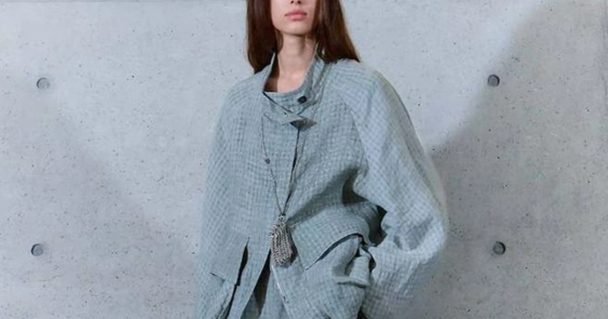 Emporio Armani, il futuro ha il sapore del sale