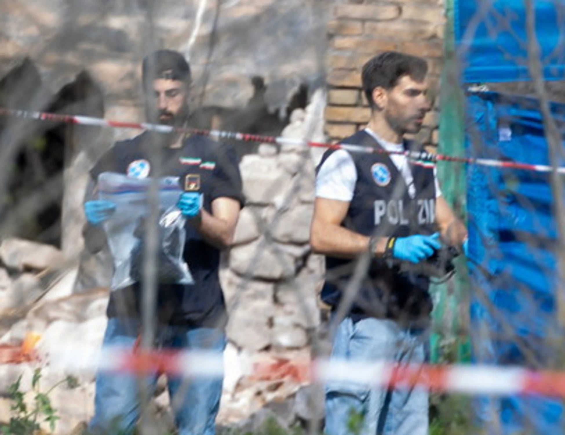 Se la bomba è anarchica non è un attentato alla democrazia