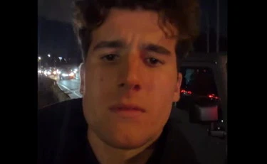 Lorenzo Caccialupi travolto dall'orrore della sinistra: "Dovevi morire tu, fascista!"