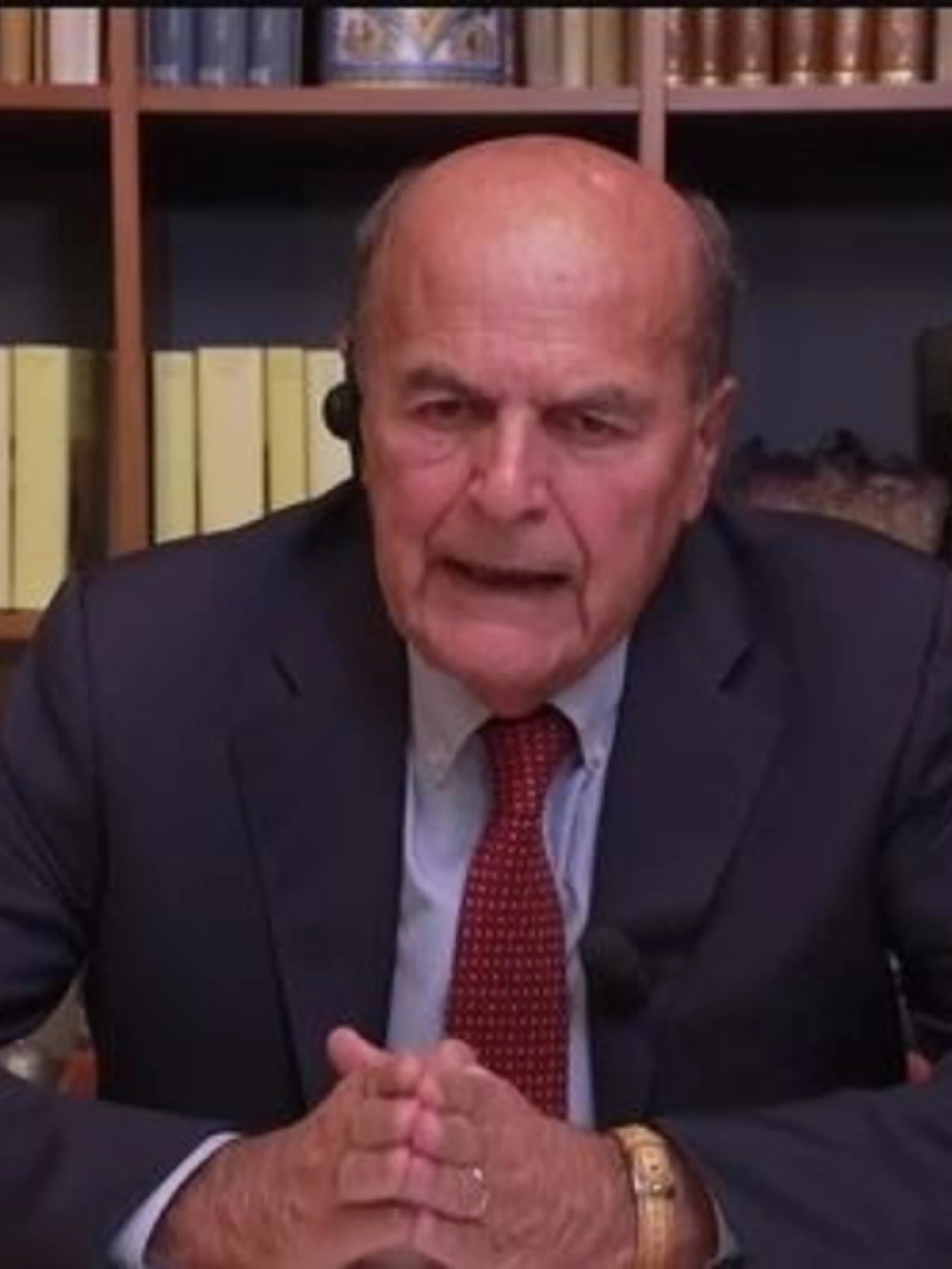 Di Martedì, delirio-Bersani: "Meloni? Come Taxi Driver"