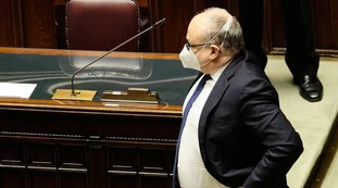 Roberto Gualtieri candidato a sindaco di Roma? "Inutili fughe in avanti": Enrico Letta irritato dal duo Bettini-Zingaretti