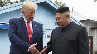 Donald Trump, fine del dialogo con la Corea del Nord: “Incontro?”, la condizione di Biden (che Kim Jong-un non accetterà)