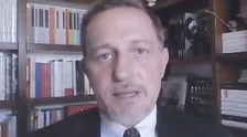 Alessandro Sallusti contro Massimo Giannini: "Salvini e l'ordine costituito, allora è giusto torturare e uccidere Regeni?"