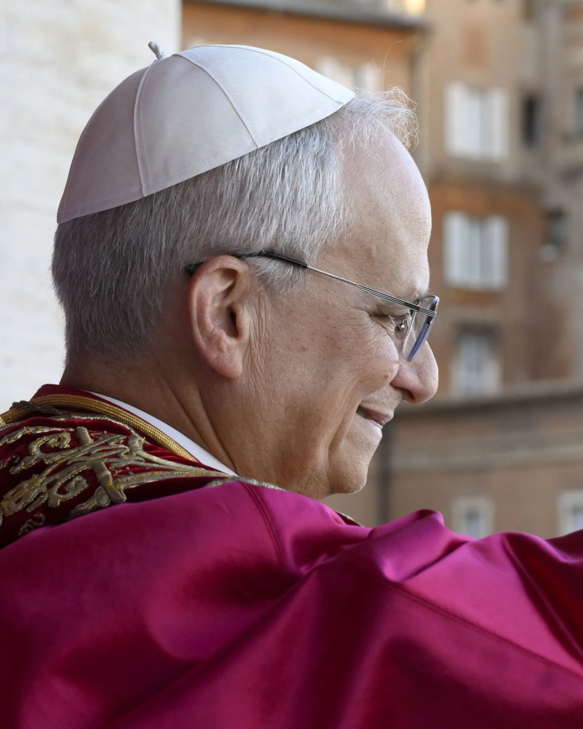 Leone XIV, le grandi sfide: famiglia, unioni gay, islam
