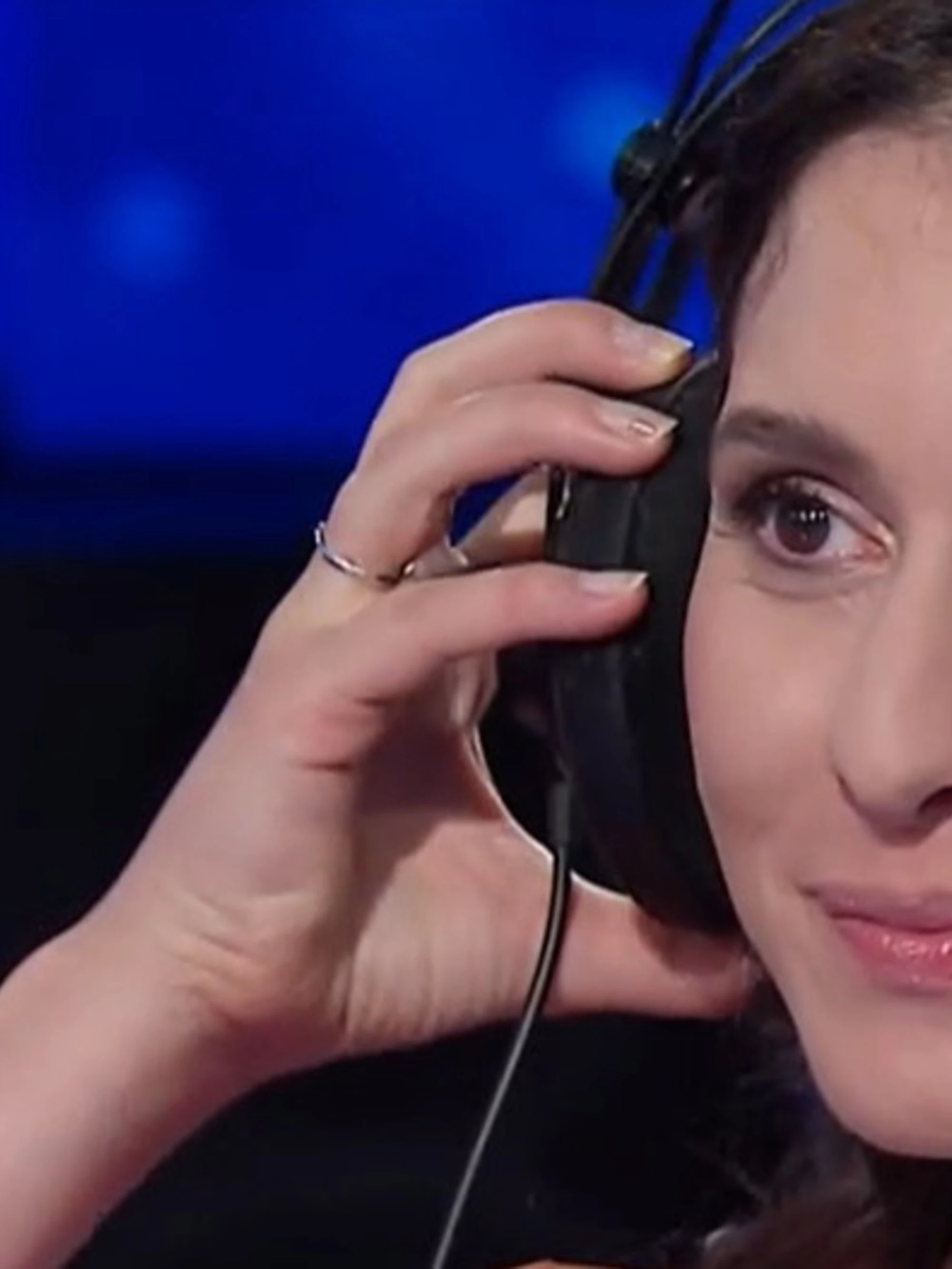 L'Eredità, "Giovanni!": la gaffe atroce di Linda, gelo siderale