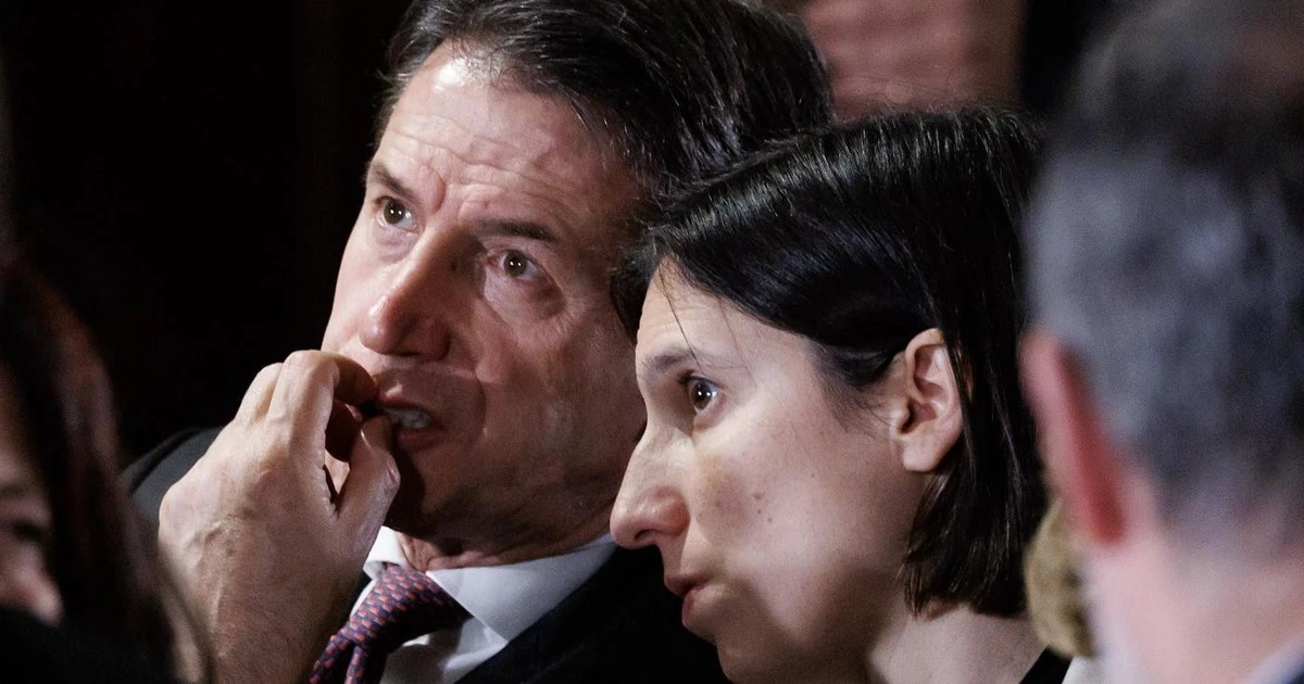 Pd e M5s, "non è questa l'intenzione": divisi in piazza, caos a sinistra