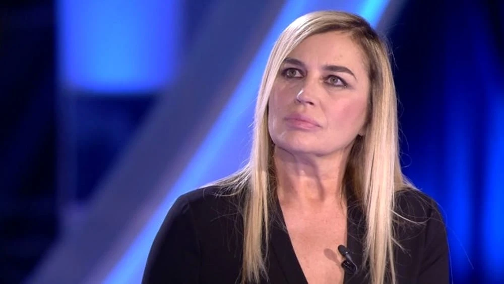Lory Del Santo, il dramma del ricco playboy impotente: "Ti pago, fai il miracolo"