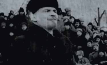 La7, Ezio Mauro ci prova con Lenin. Ma trionfa solo il Duce