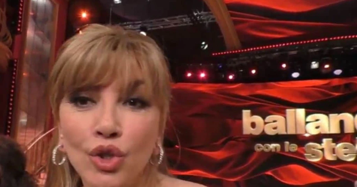 Ballando con le stelle, dietrofront? Nuova formula per la Carlucci, come potrebbe andare in onda