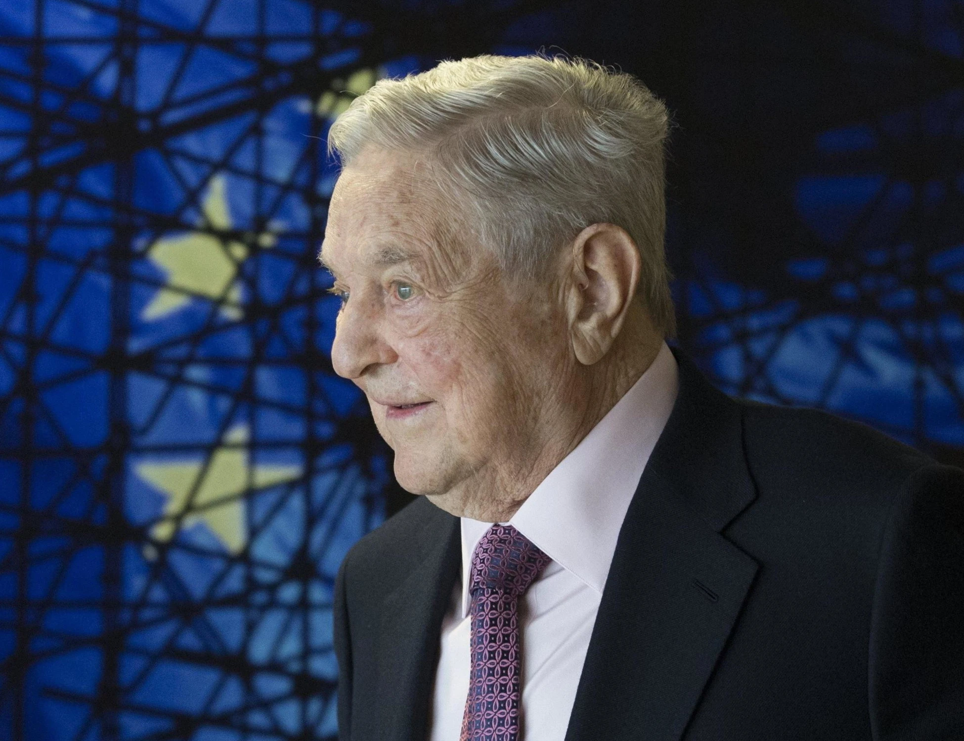George Soros, il messaggio per Emma Bonino scatena i più clamorosi sospetti