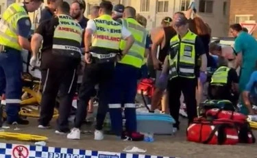 Sydney, spari sui partecipanti alla celebrazione ebraica di Hanukkah a Bondi Beach