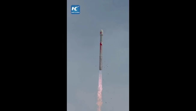 Cina, lanciato con successo il razzo vettore Zhuque-2E Y5