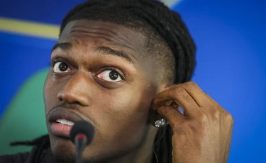 Rafa Leao si presenta al Galatasaray: le parole che fanno infuriare i milanisti
