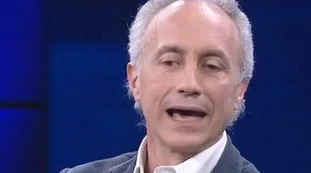 Travaglio smascherato su Conte perde la test: "Una putt*** totale"