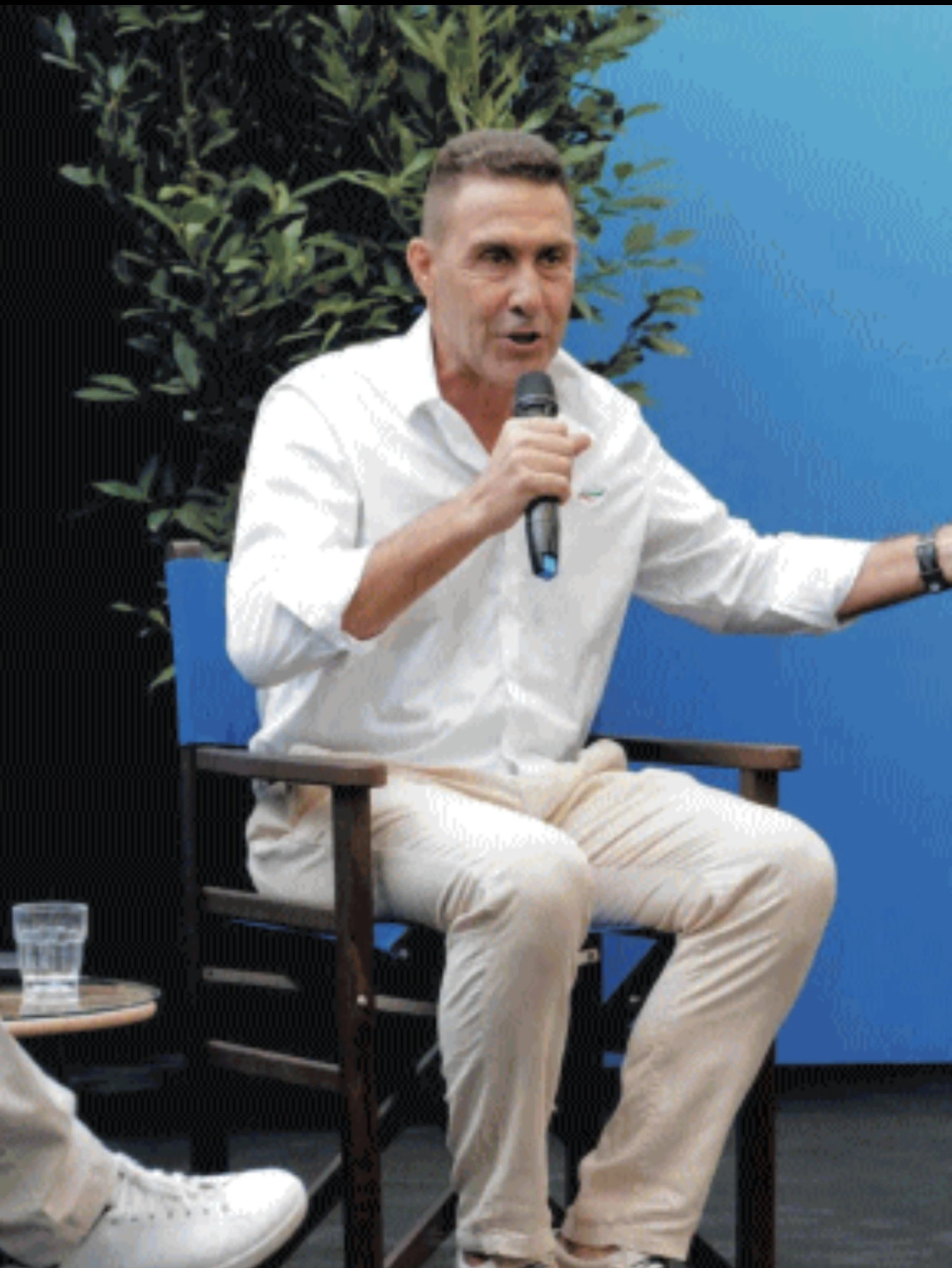 Il generale che parla come una sibilla