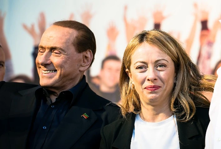 Silvio Berlusconi padrone del centrodestra: l'intesa segreta con Giorgia Meloni. Così il Cav dà le carte