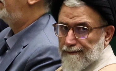 Iran, la giornata di guerra. Ucciso anche Esmail Khatib. Bombe perforanti sui siti missilistici