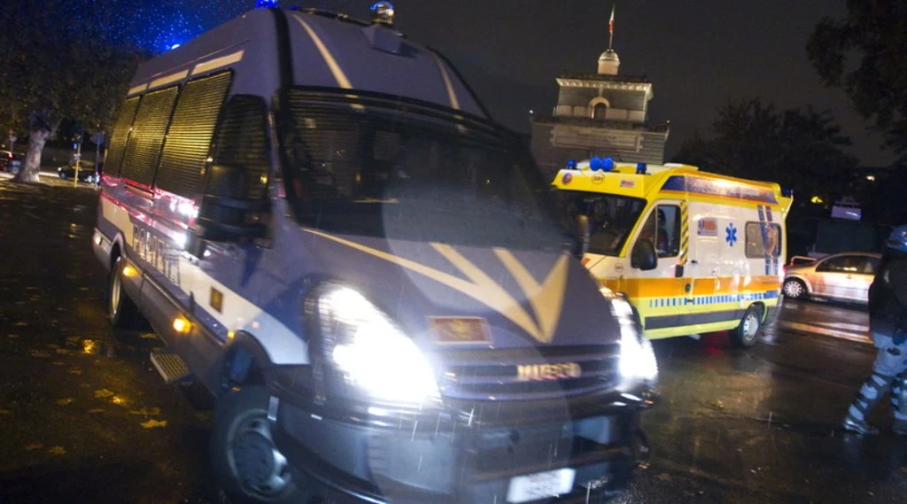Roma, terribile incidente: morti 5 ragazzi nella notte