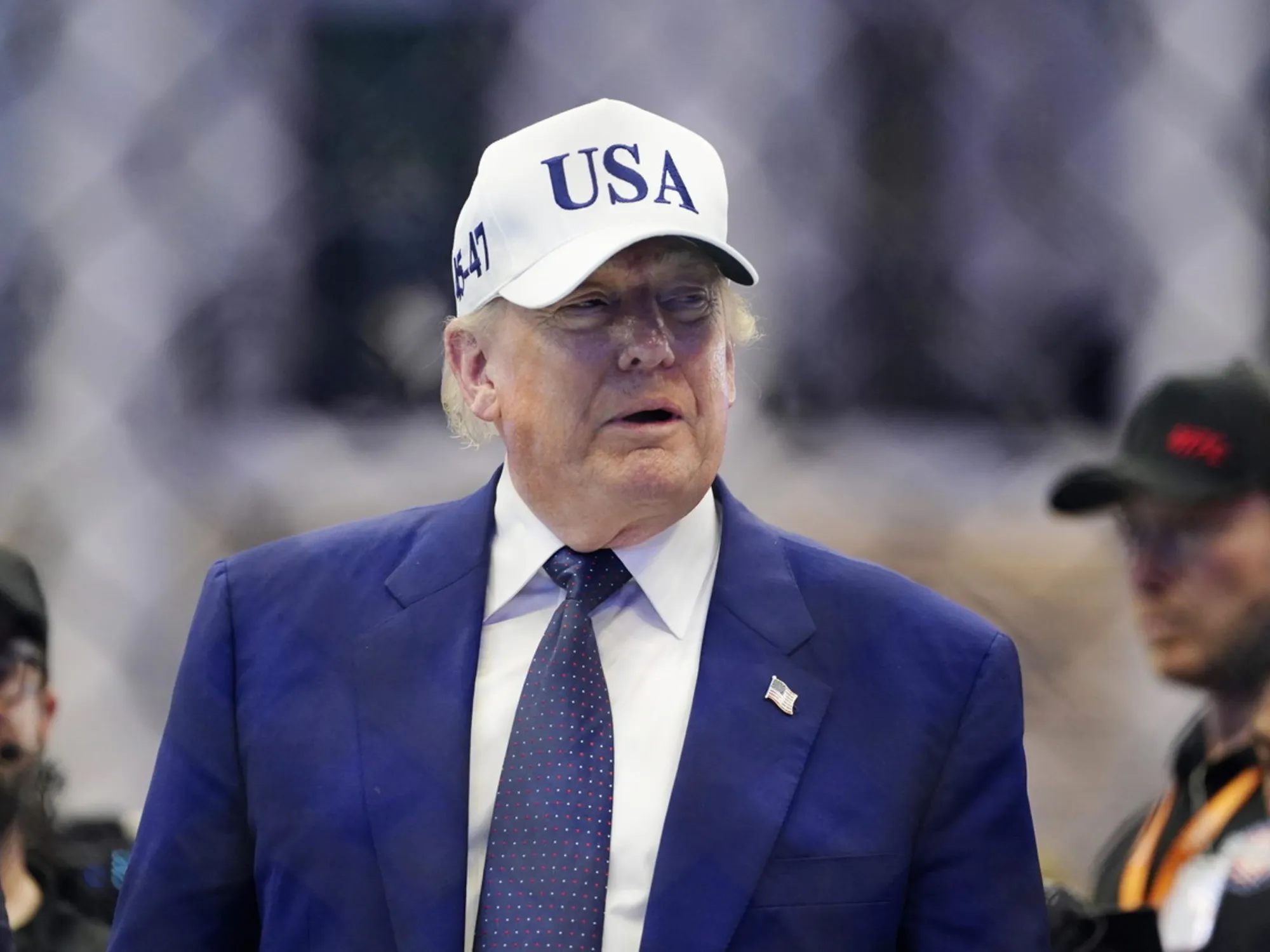 Leggi l'articolo: "Iran-Usa, firma digitale sull'accordo". Trump: venerdì riapre Hormuz. Teheran frena