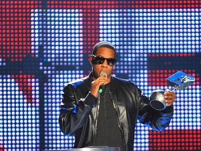 Jay-Z in metro, il rapper preferisce il trasporto pubblico all'auto privata