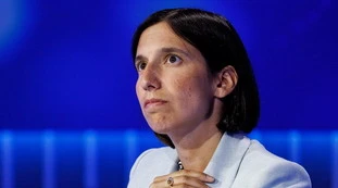 Schlein, "anche perché sono donna". È finita: casting Pd per farla fuori