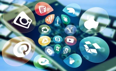 Divieto dei social ai minori, il modello Danimarca apre il dibattito anche in Italia