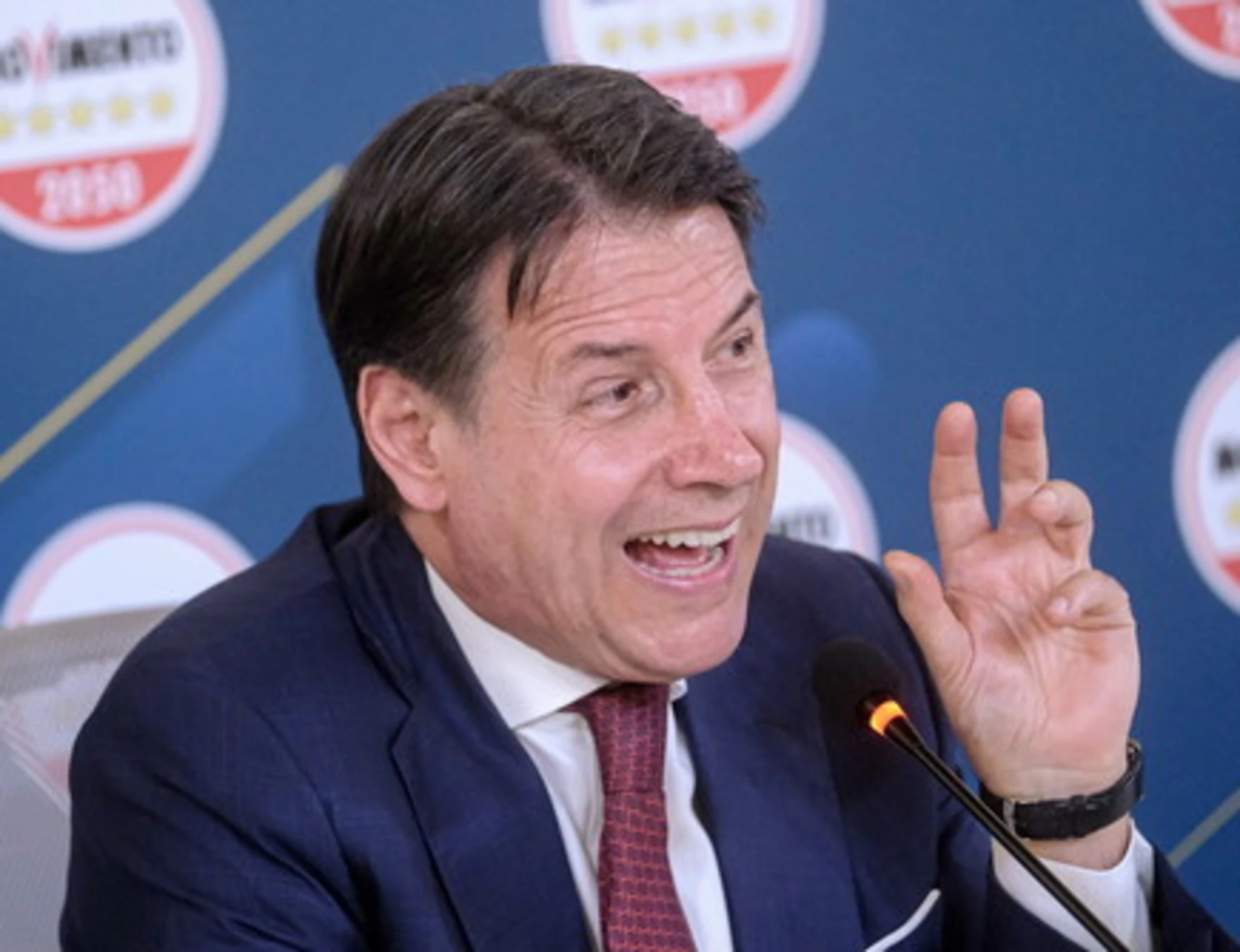 Giuseppe Conte è il vero vincitore della faida dentro il Pd