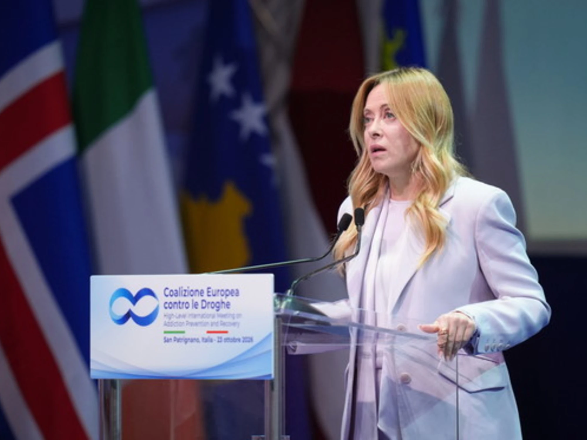 Giorgia Meloni risponde ai sindaci di sinistra: "Sì all'incontro, ma non con una sola parte politica"