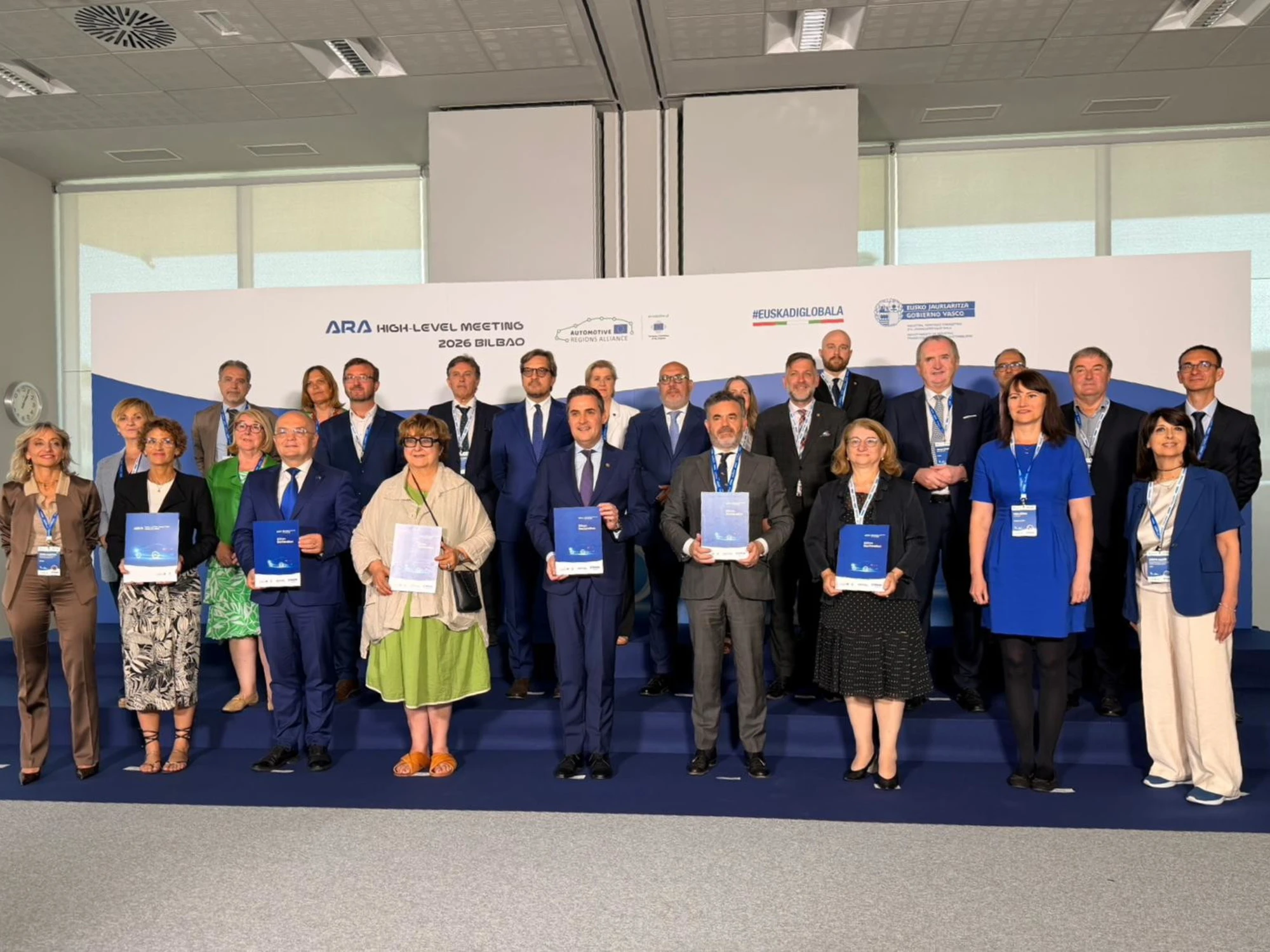 Automotive, assessore Guidesi a Bilbao per l’assemblea Ara: “Se la Commissione non cambia, rischio nuovi disoccupati in Europa”