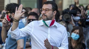 Matteo Salvini esulta, Giuseppe Conte interrogato a Bergamo: "Giustizia è fatta, chi ha sbagliato deve pagare"