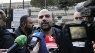 Saviano, altro delirio su Salvini: "Nei prossimi anni, pena di morte"