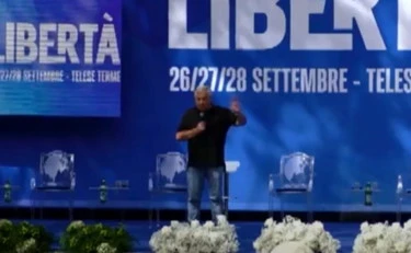 Tajani, critiche per i balli? La replica: "Tv a senso unico"