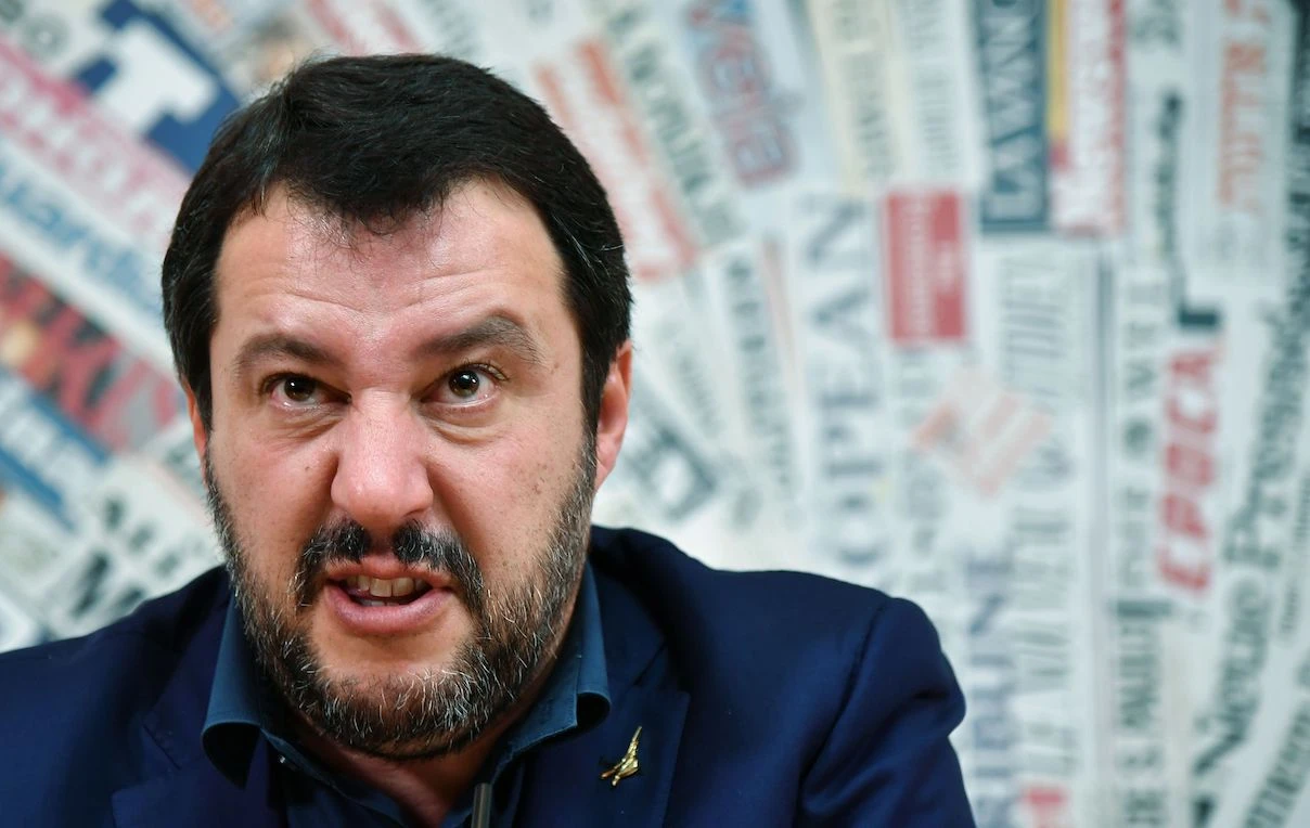 Matteo Salvini durissimo sullo sciopero della fame degli immigrati: "Meglio così risparmiamo"