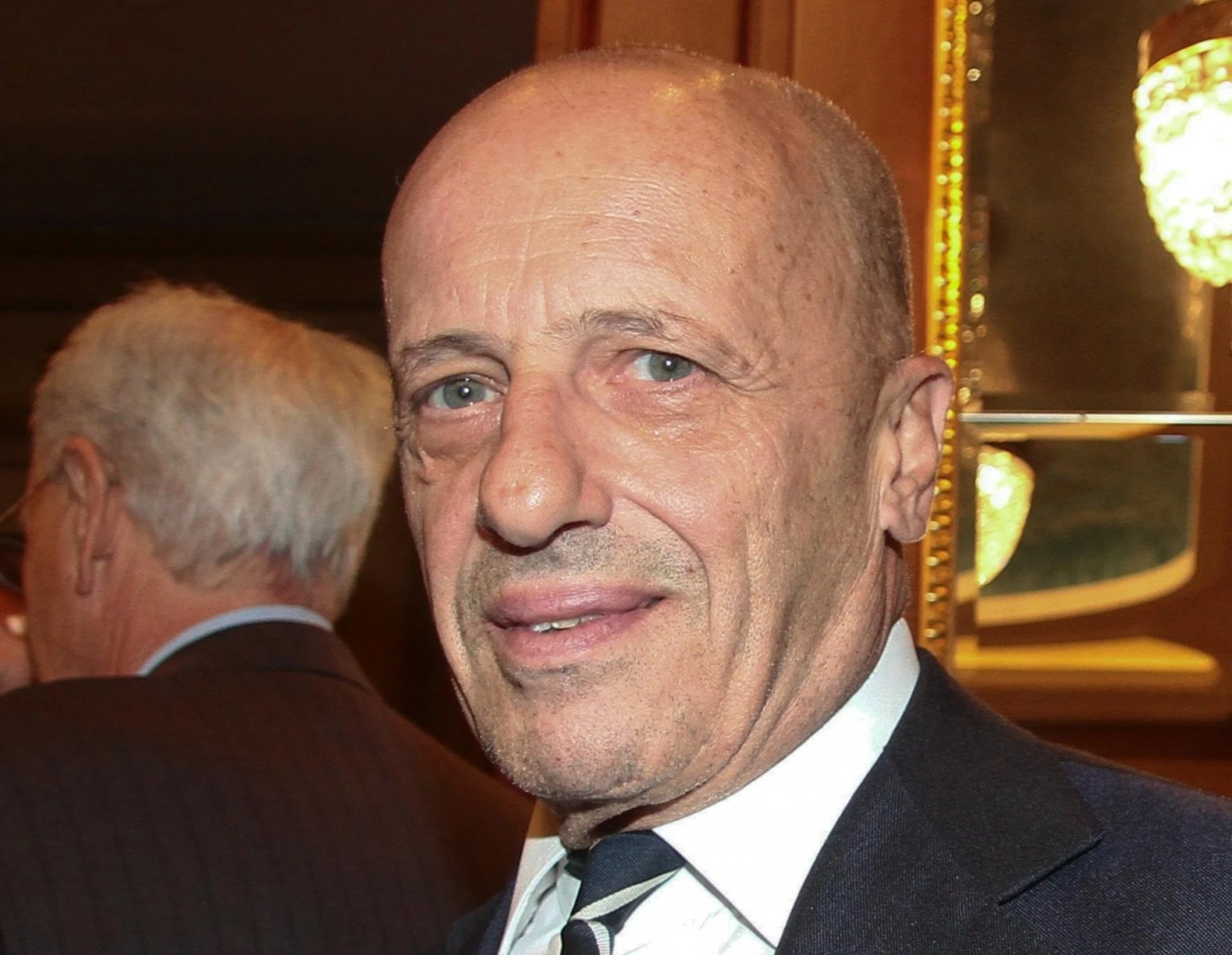 Alessandro Sallusti contro Pierluigi Bersani: "Fa una strage, pronto a uccidere l'Italia"