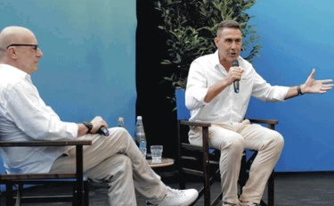 Il generale che parla come una sibilla