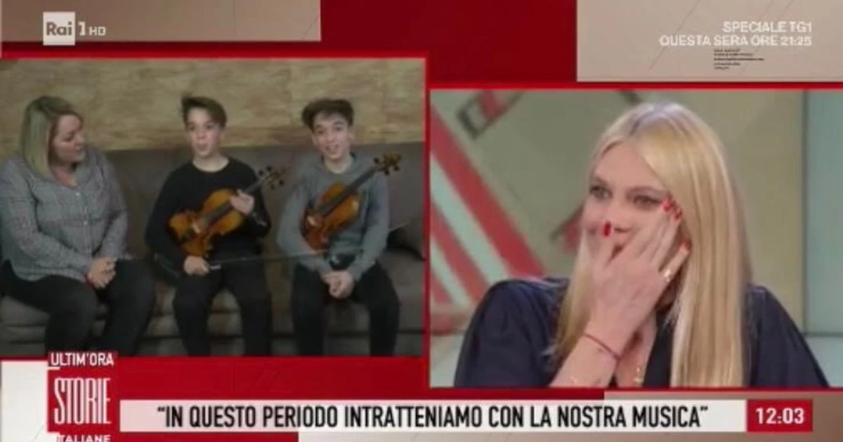Storie Italiane, Eleonora Daniele si commuove in diretta tv: "Volevo dirti una cosa..."