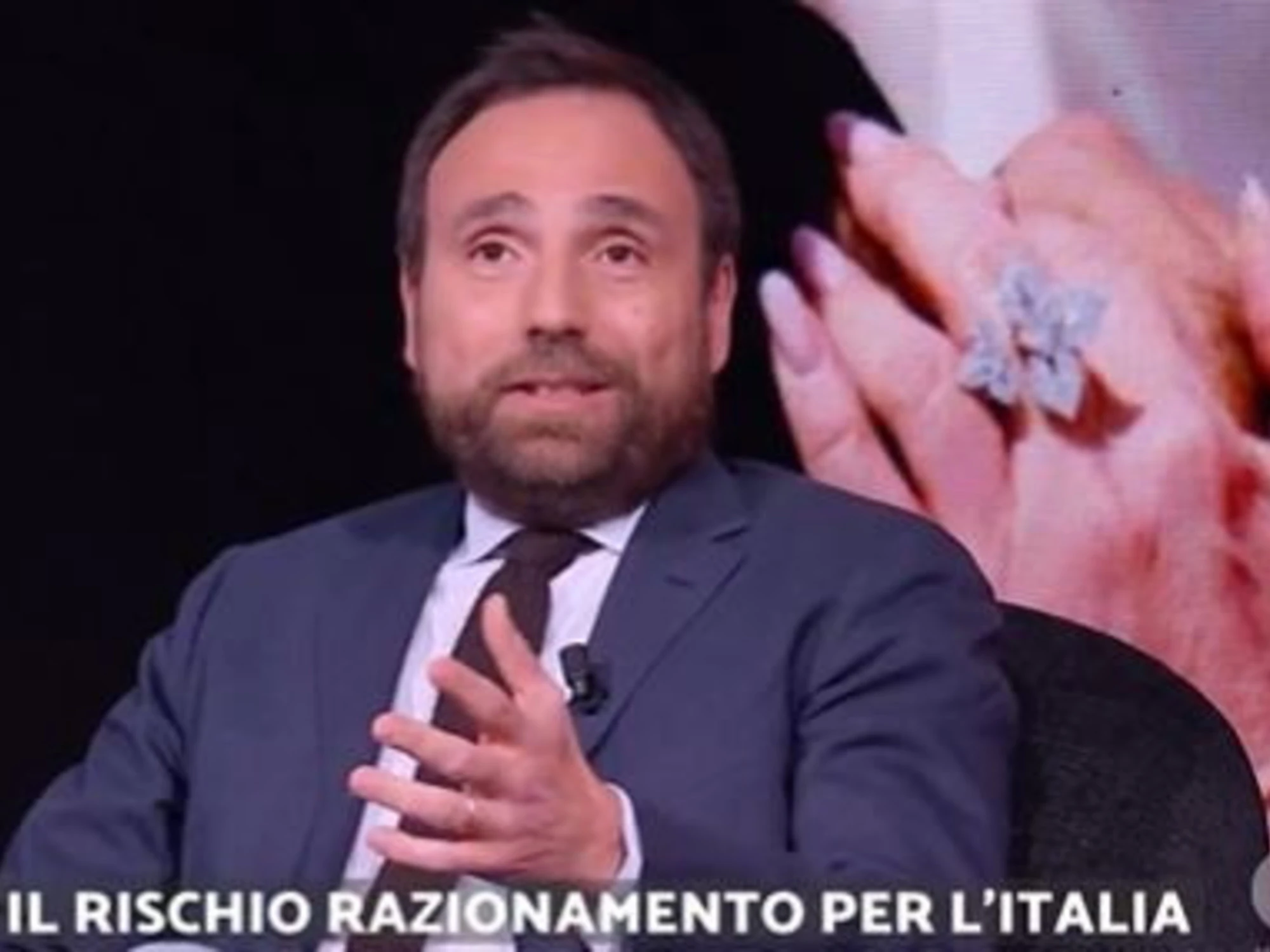 "Meloni situazione disperata, bah": Cappellini farnetica, subito smentito