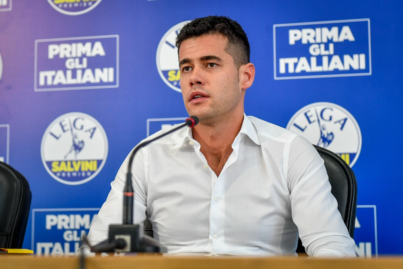 Lega, Andrea Crippa: "Molti grillini mi stanno chiamando". Salta tutto, la clamorosa tentazione dei 5 Stelle