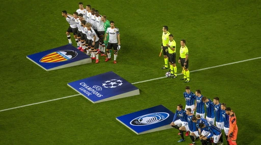 Champions ed Europa League in tre settimane ad agosto: il piano dell'Uefa