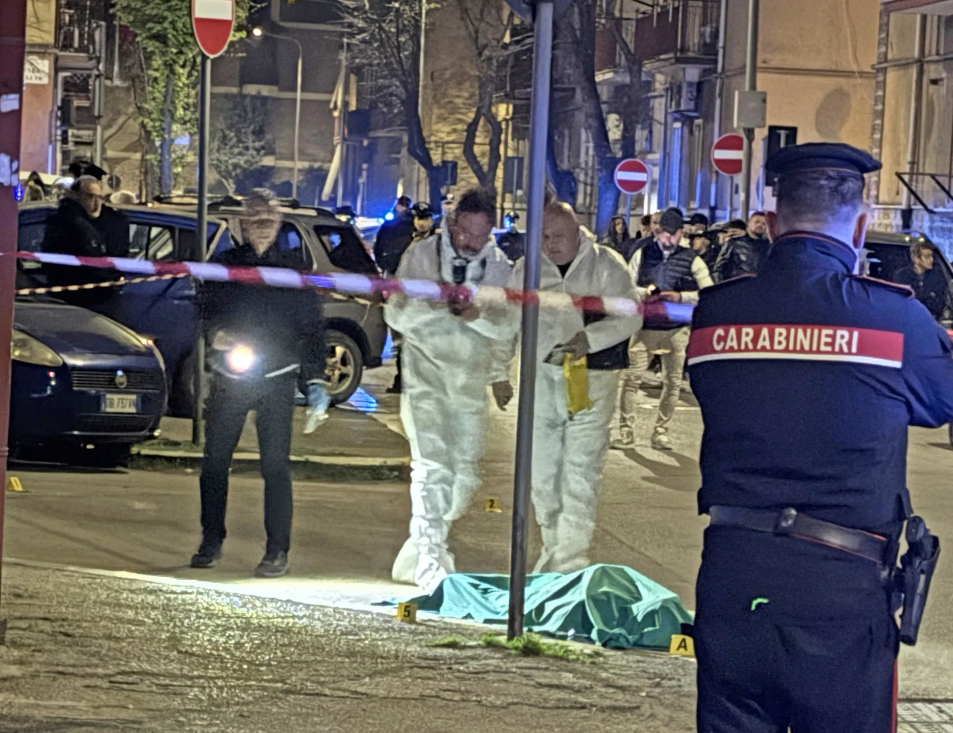 Leggi l'articolo: "Mi spari?": Annibale Carta ucciso a colpi di pistola in strada, l'ultimo video choc