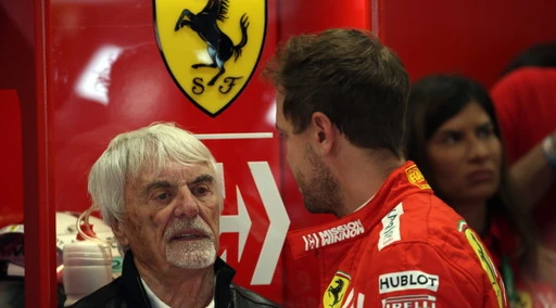Bernie Ecclesetone contro Leclerc: "Nulla di che". E su Hamilton: "Non vada in Ferrari, sono italiani"